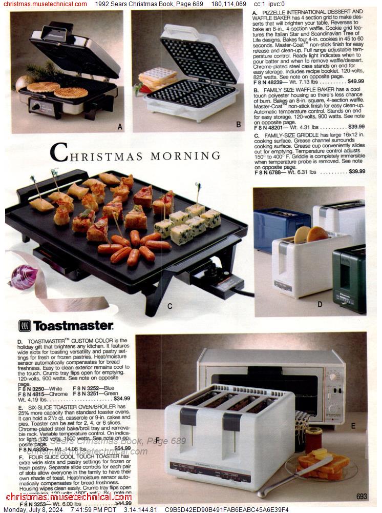 1992 Sears Christmas Book, Page 689