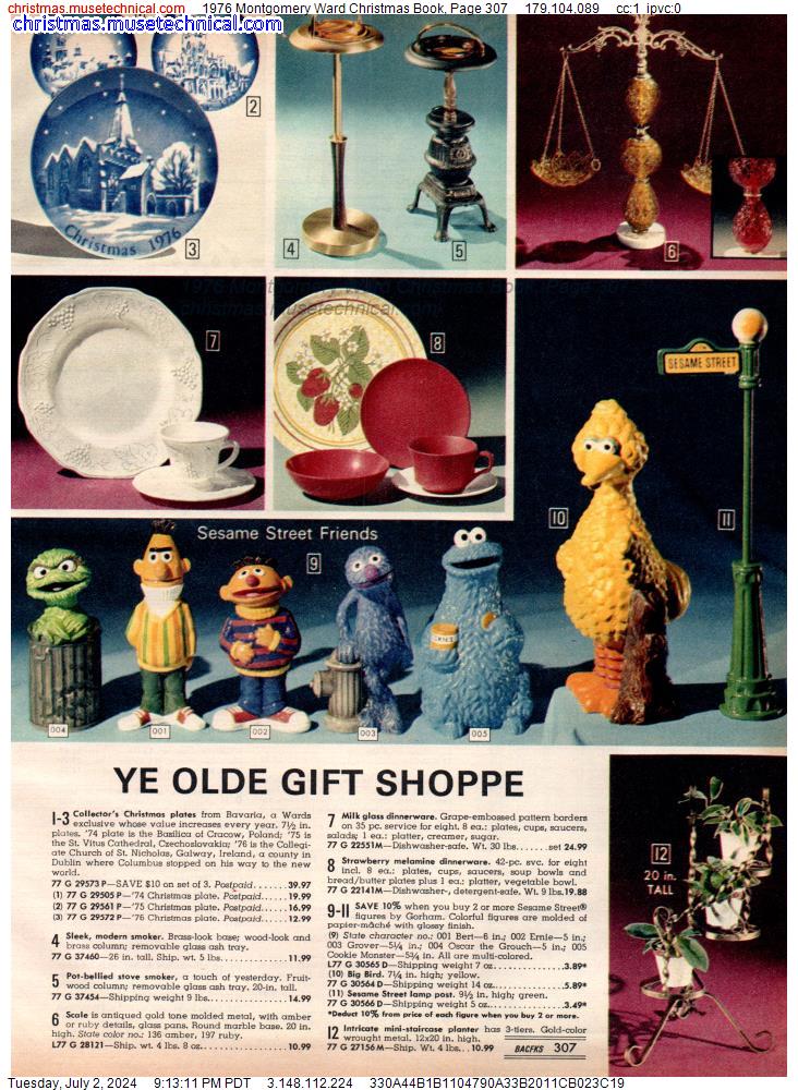 1976 Montgomery Ward Christmas Book, Page 307